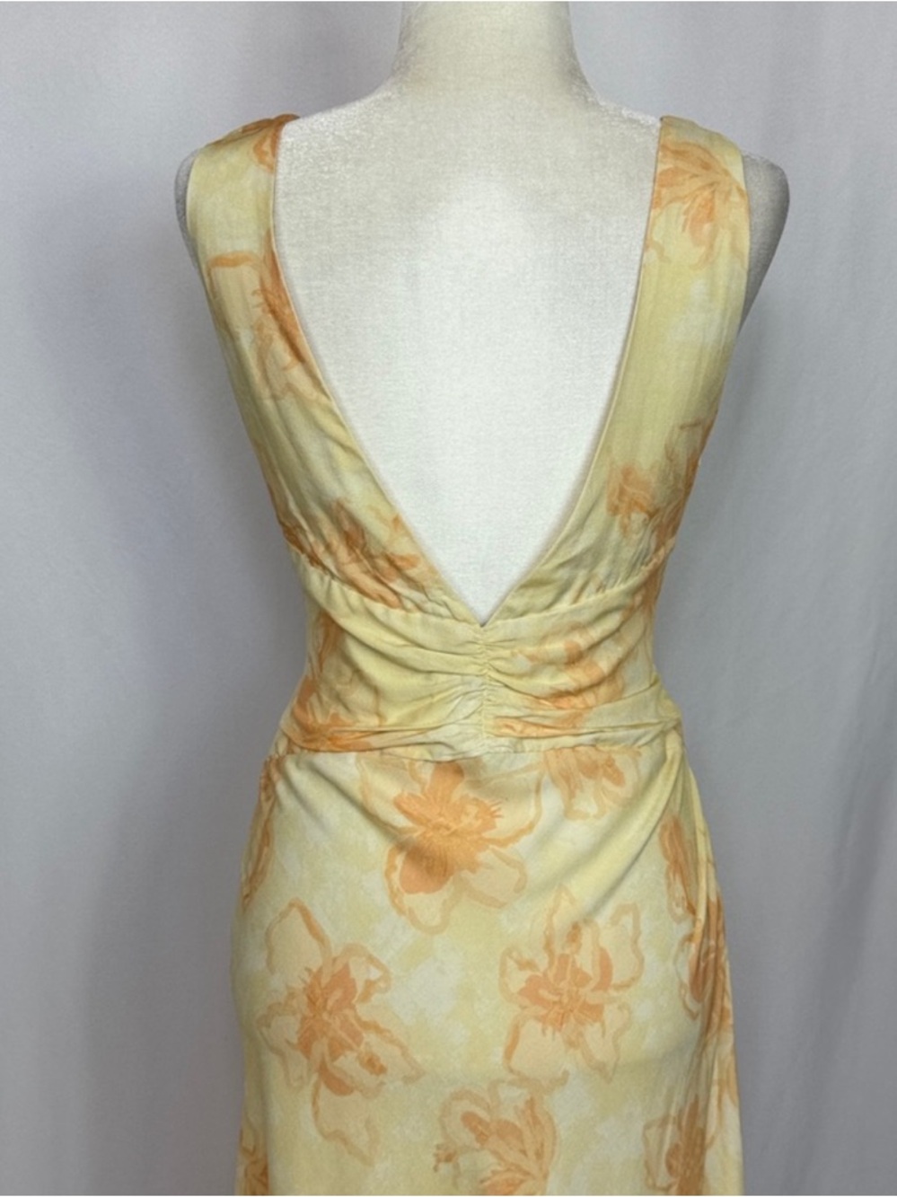 Petal & Pup Orin Maxi‎ Dress Size Medium Floral Yellow Cut Out - Picture 10 of 16